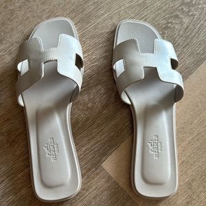Authentic Hermes Oran Sandals bought from Hermes boutique sz39